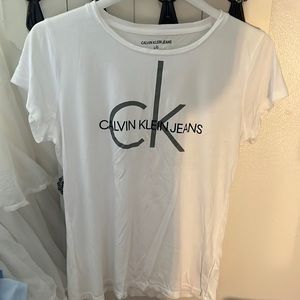 Womens Calvin Klein tee sz lg $12